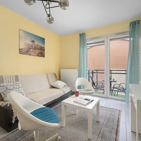 Klimatyczny Z Parkingiem I Balkonem By Renters Apartment *