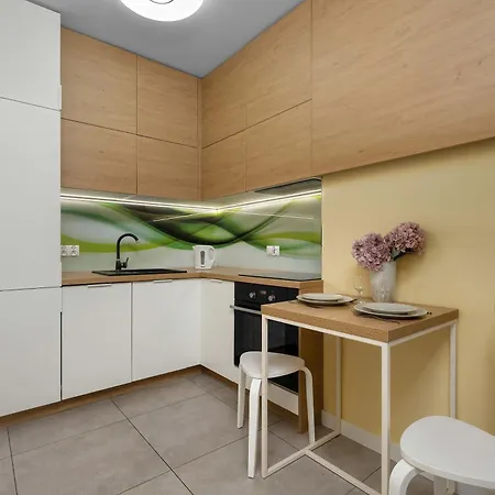 Klimatyczny Z Parkingiem I Balkonem By Renters Apartment Wroclaw
