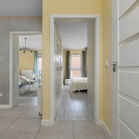 Apartment Klimatyczny Z Parkingiem I Balkonem By Renters Wroclaw