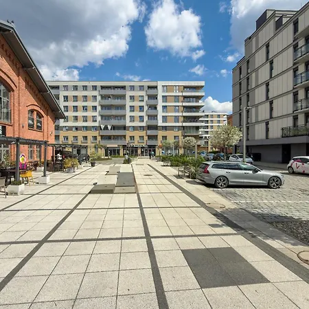 Klimatyczny Z Parkingiem I Balkonem By Renters Apartment *